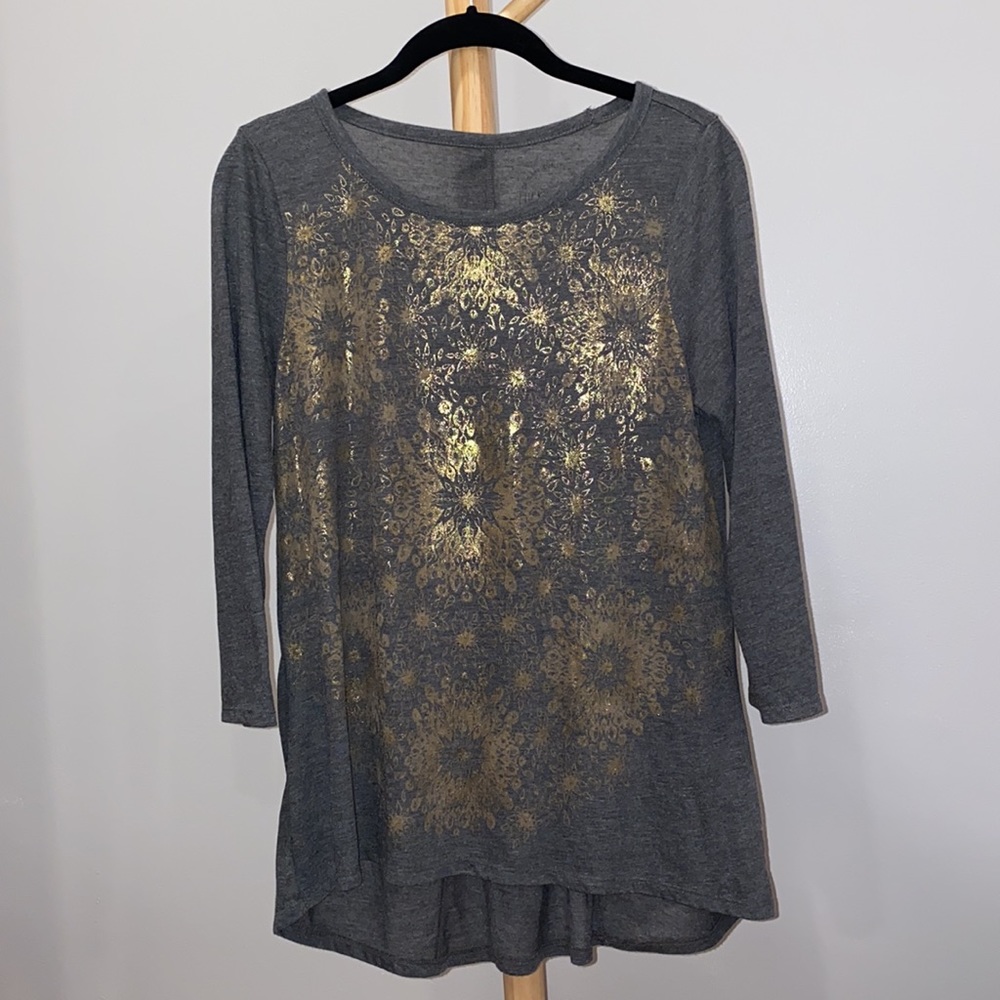 Women’s Lucky Brand Dressy T-shirt NWOT Size M